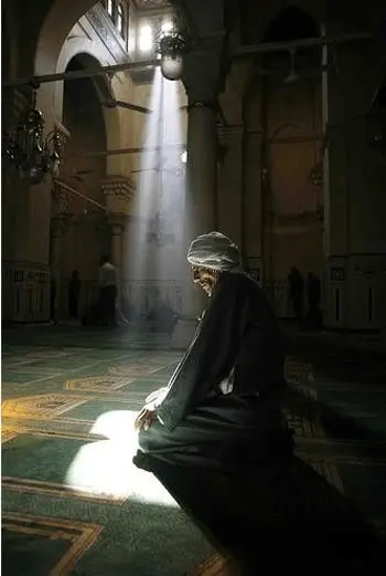 The Night Prayer (Qiyaam al-Layl) 1